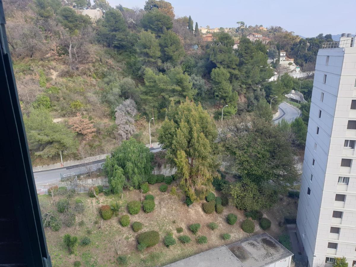 New Cheap Private Room, Kitchen , Overwieuw Sea,Tram On Spot, 12 Minutes From Nice Train Station With Tram , Beach In 17 Min Tram , Chambre Privee Pas Cher, Cuisine Equipee , Tram Sur Place, Apercu Mer, 12 Min De La Gare De Nice Avec Le Tram, 17 Min Luaran gambar